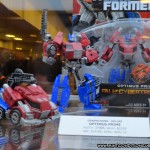Transformers BotCon 2012 Hasbro Fall of Cybertron Optimus Prime Generations