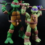 Comparison of New Nickelodeon TMNT Donatello to NECA TMNT Donatello