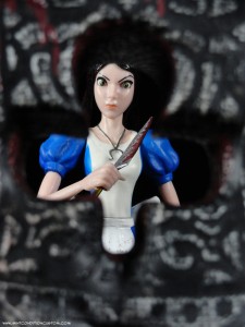 DST Alice: Madness Returns Card Guard Action Figure Fighting Alice