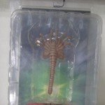 News – NECA Aliens Light-up Egg with launching Facehugger Packaging Shot