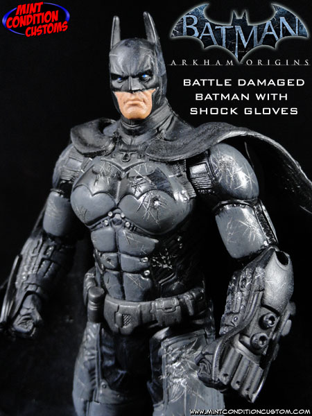 Batman Arkham Origins (Battle Damaged W/ Shock Gloves) 6
